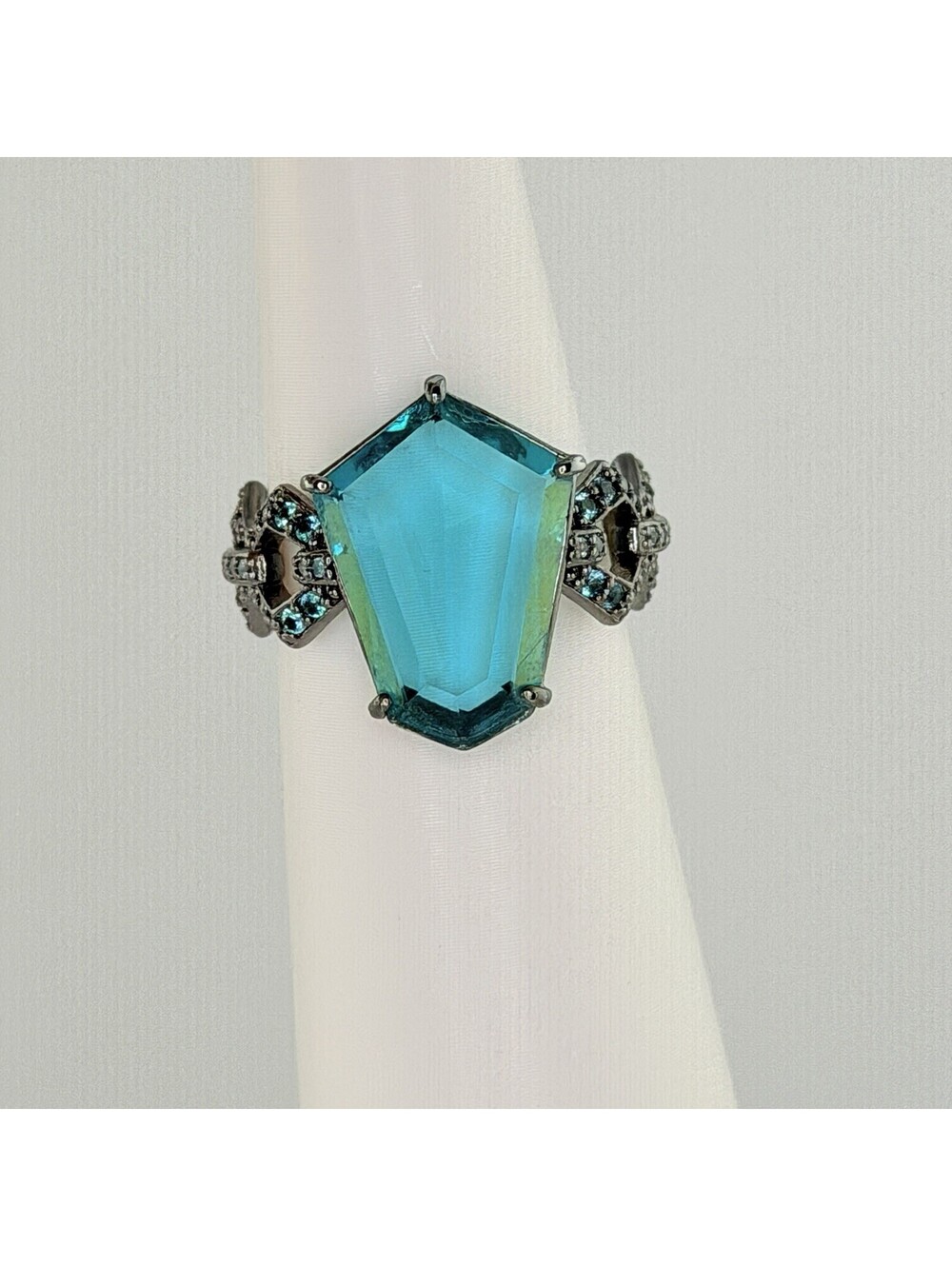 Bomb Party Sirens Sz 8 “Deep Waters, Dark Hearts” Paraiba Tourmaline on Hematite